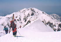 立山雷鳥沢を剱沢に向かって登る　１９９１年