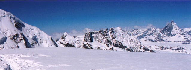 モンテローザ氷河から見たマッターホルン