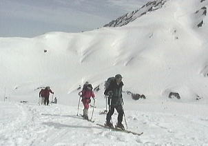 山岳スキー（バックカントリースキー）の装備